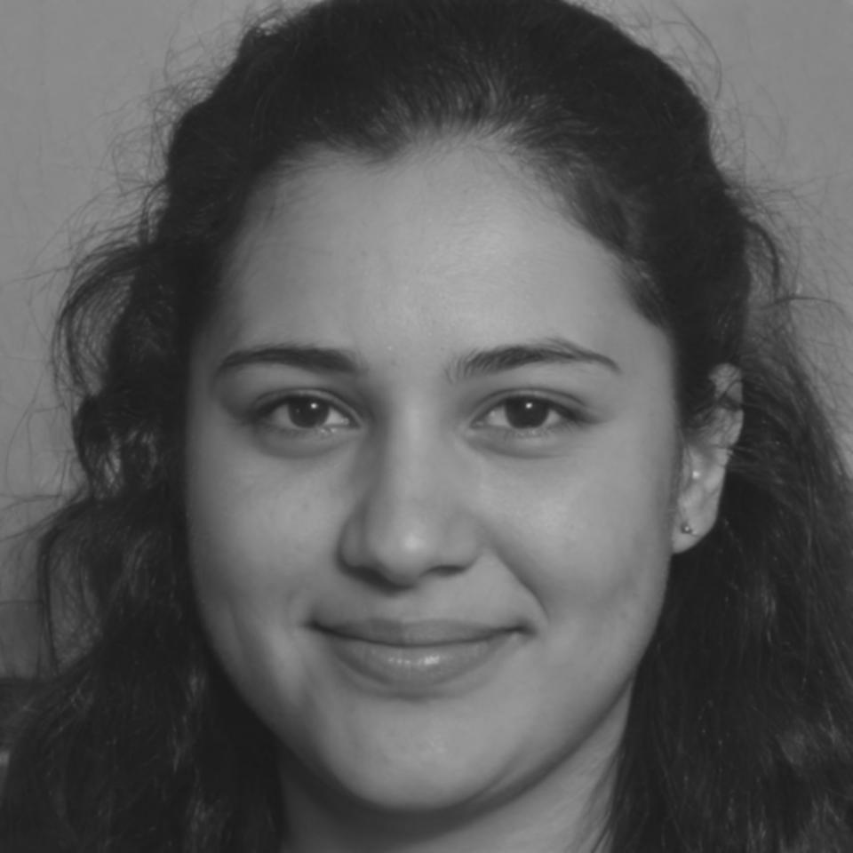 Dr. Sarah Müller